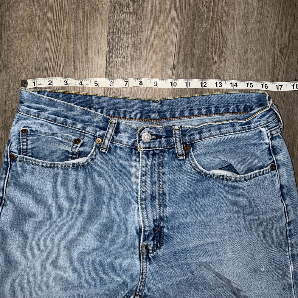 Vintage Levi’s 505 denim jeans - Picture 3 of 5